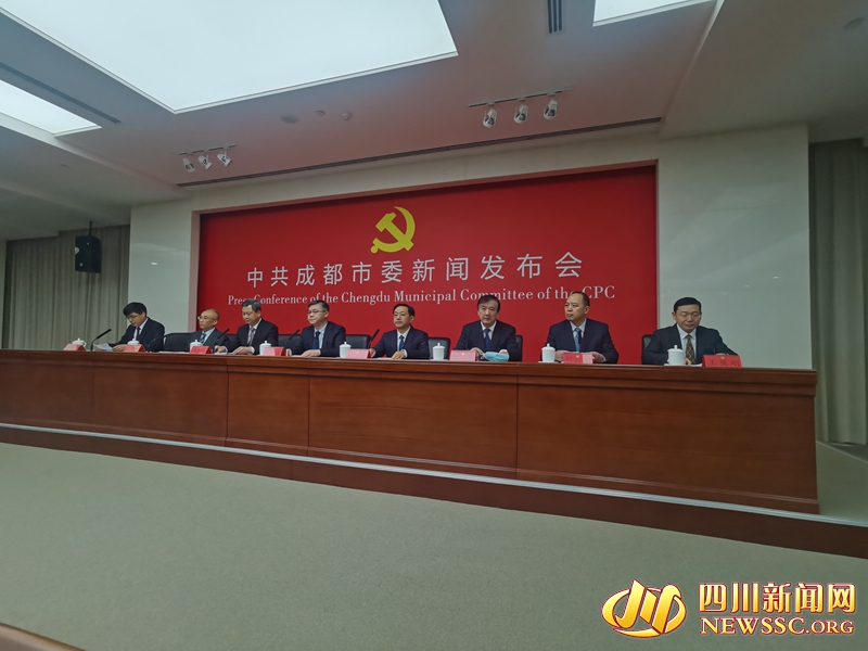 发布会现场.jpg