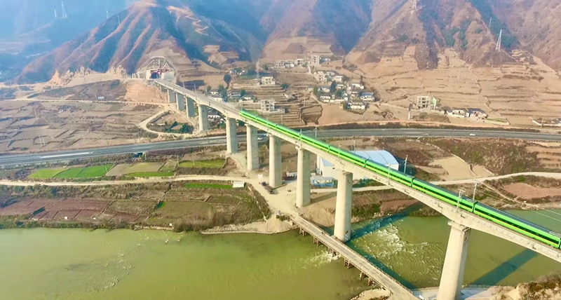 成昆复线动车2.jpg