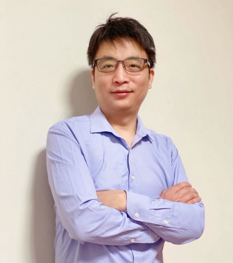 �ɶ���ͼ��ӿƼ����޹�˾��ʼ��CEO��Ө_����_����.jpg