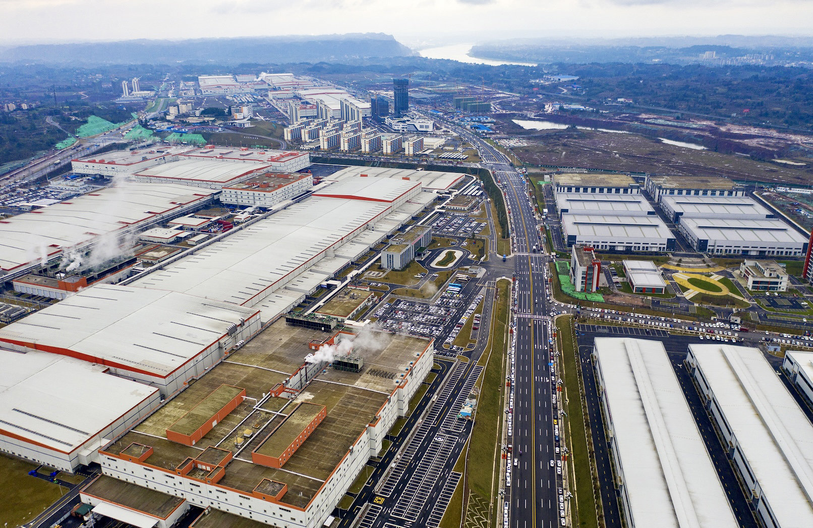 位于三江新区的宁德时代全资项目四川时代厂区.jpg 位于三江新区的宁德时代全资项目四川时代厂区.jpg