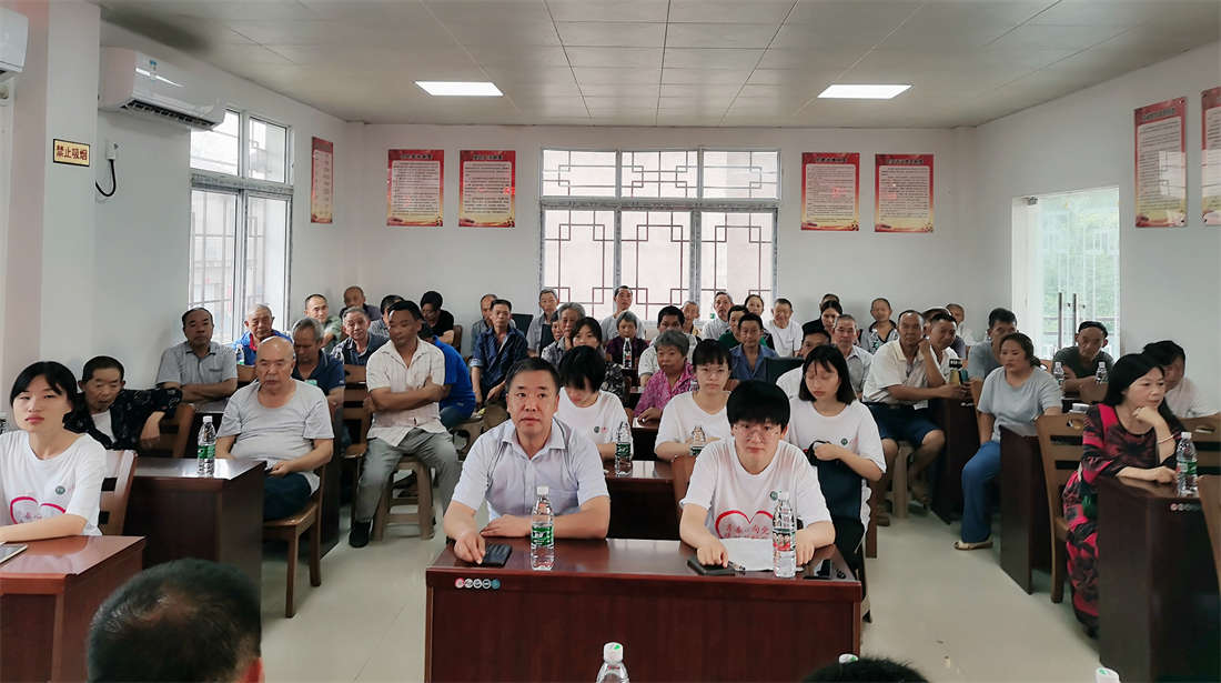 西华大学“同心振乡”团队开展宣讲活动 (1).jpg