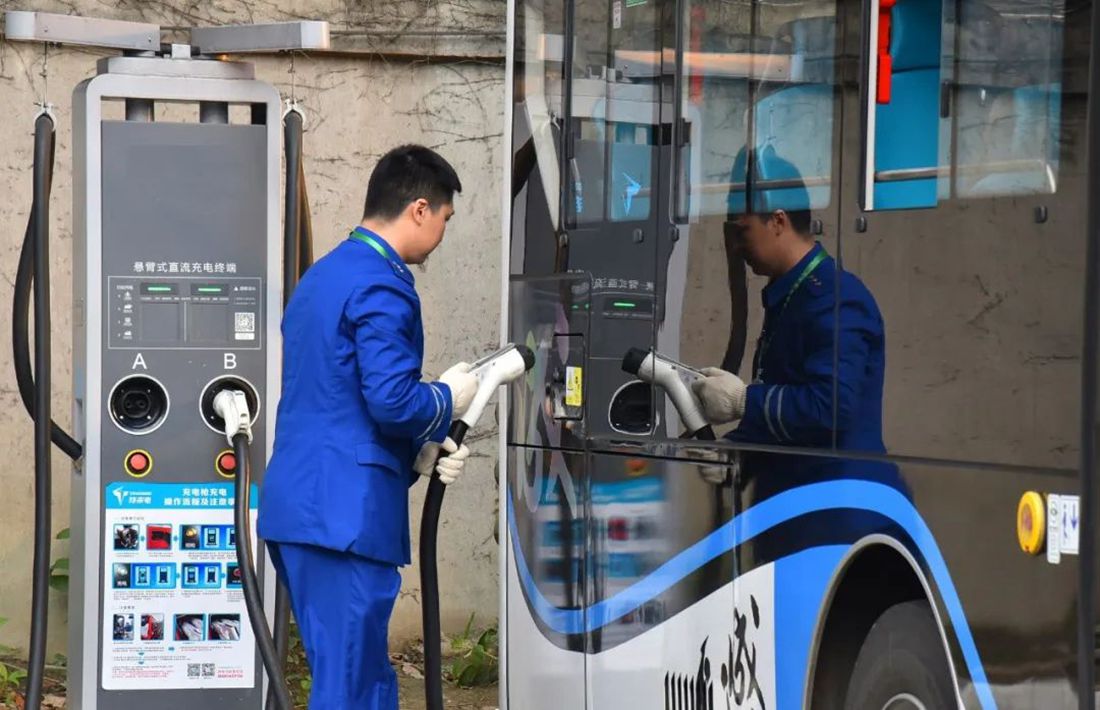 �ɶ������������������ʹ����磬���ٰ��첹��Ƶ��_����.jpg