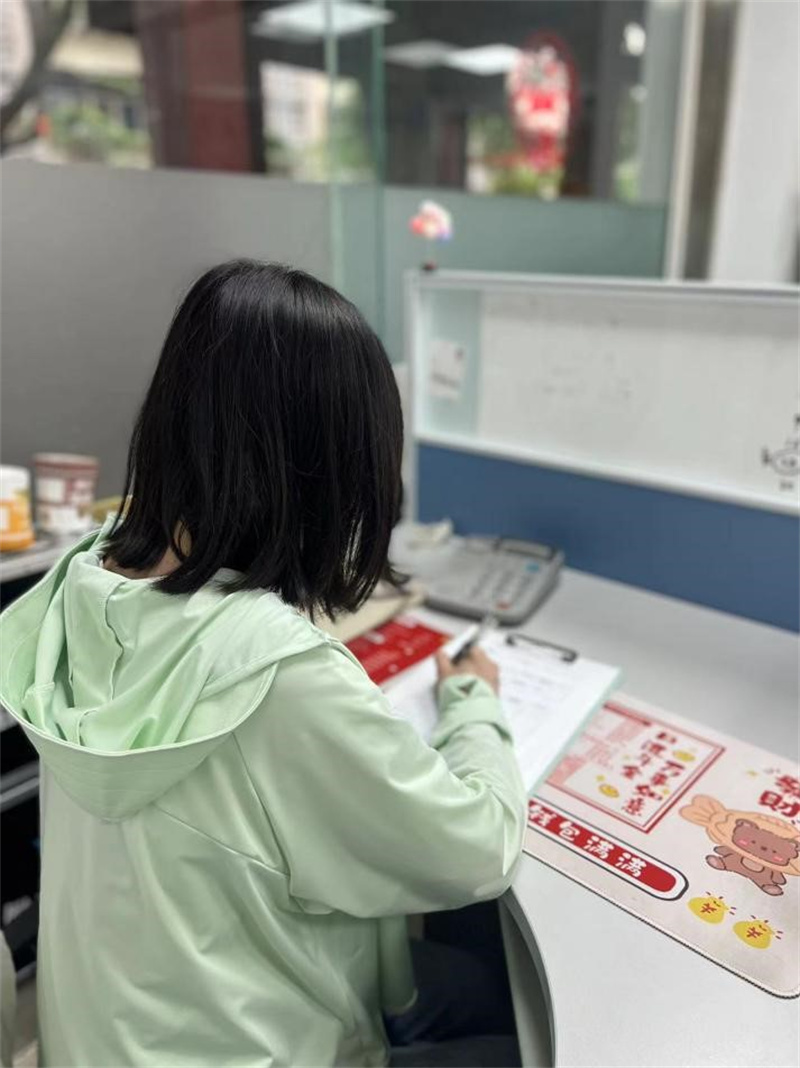 成都肖家河街道开通心理援助热线.jpg