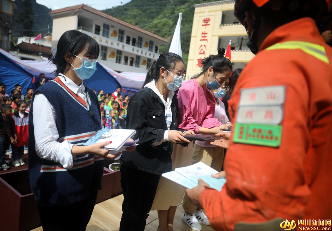 4a32ec51562d2d47d77d792c9269fb7.jpg 4a32ec51562d2d47d77d792c9269fb7.jpg