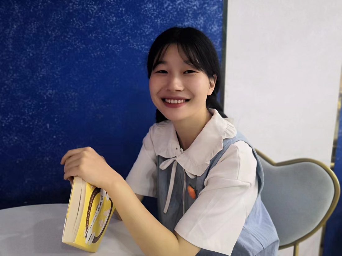 ����ʦ��ѧԺ2022�캺������ѧרҵ���Ʊ�ҵ��ׯ���ڴ���ɽ���ظ������ν̡�.jpg