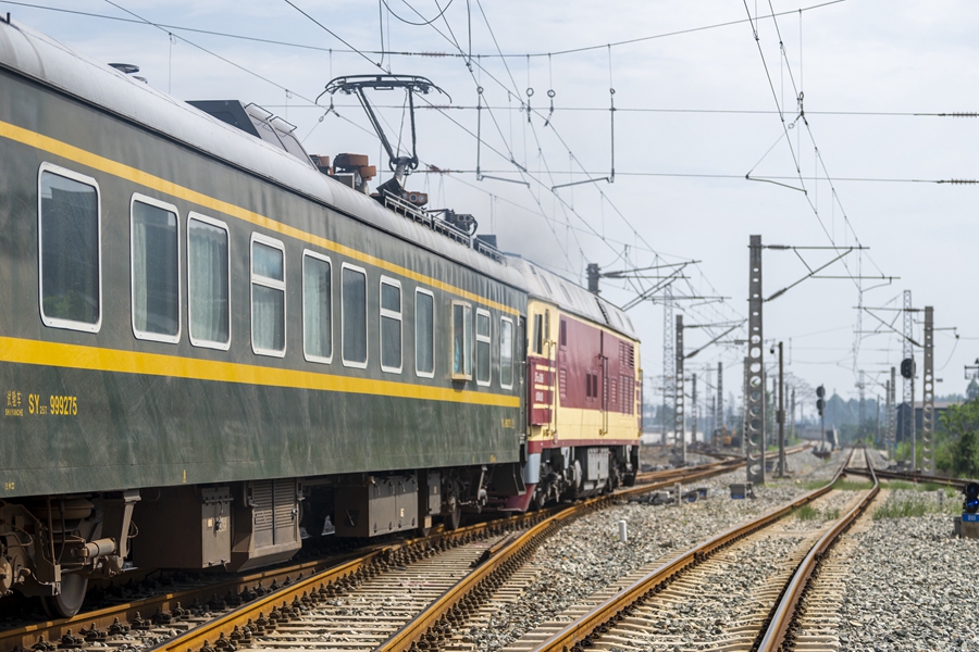 57613�μ�⳵����׽�վʻ��.jpg