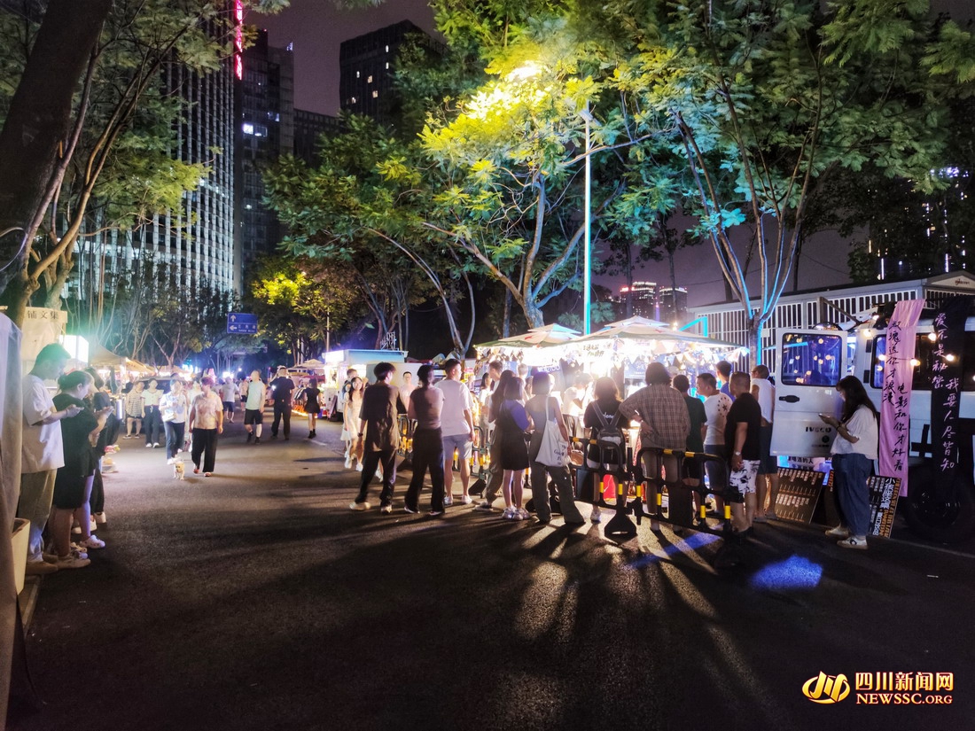 三色路夜市.jpeg