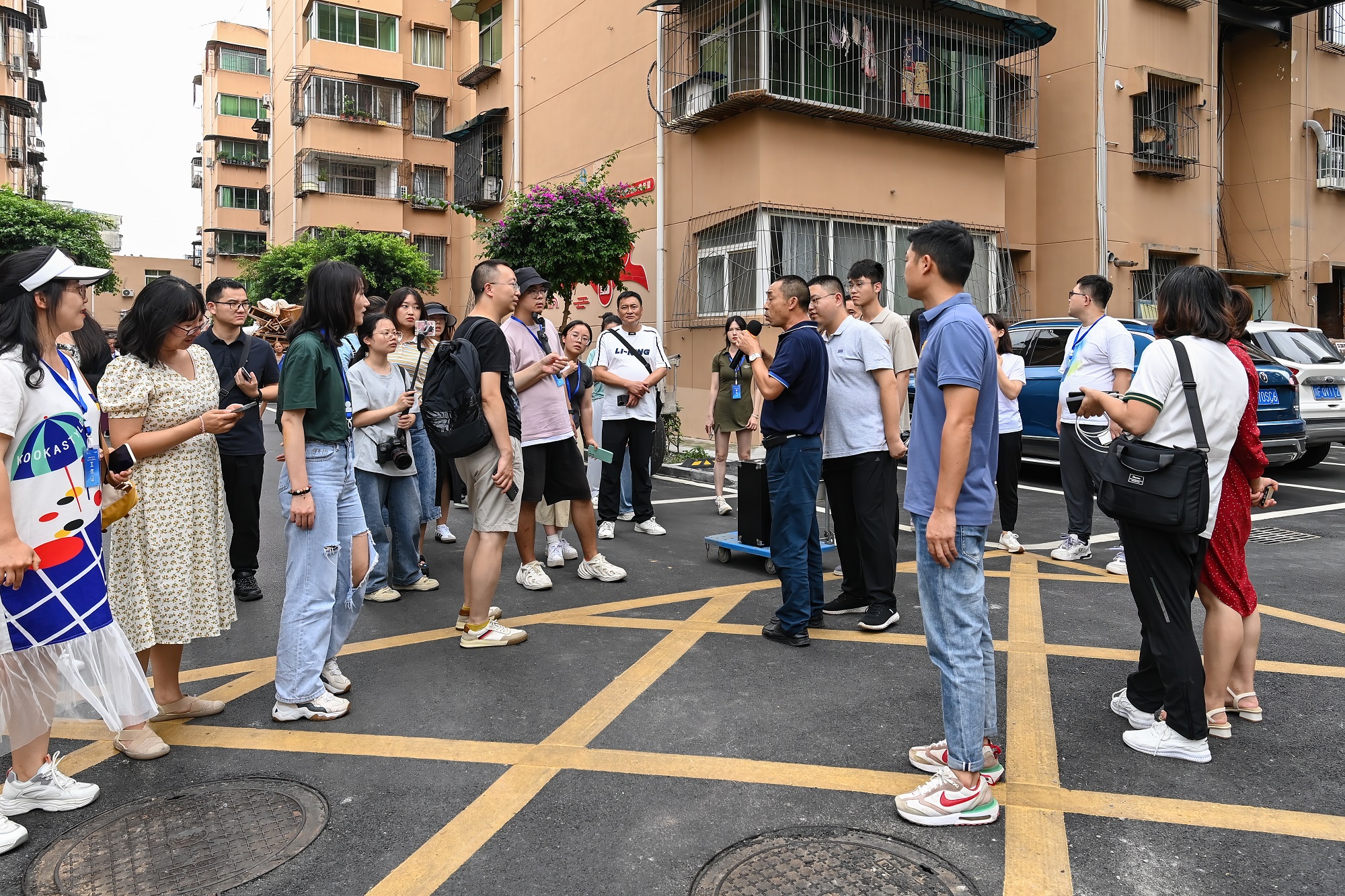 FF5634E10EB1909BCC6A27FDD4AE9B11.jpg