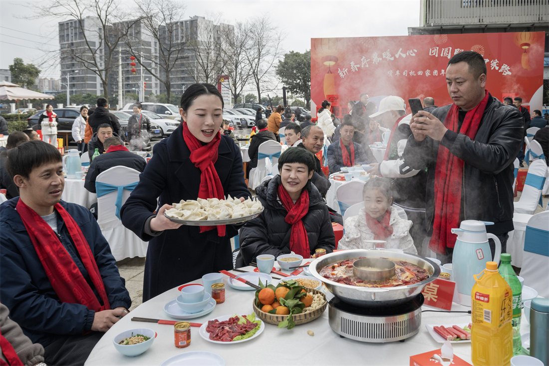 彭州蔬心驿站暖心之家“新春序幕暖人心、团园照亮归家路”主题活动4.jpg