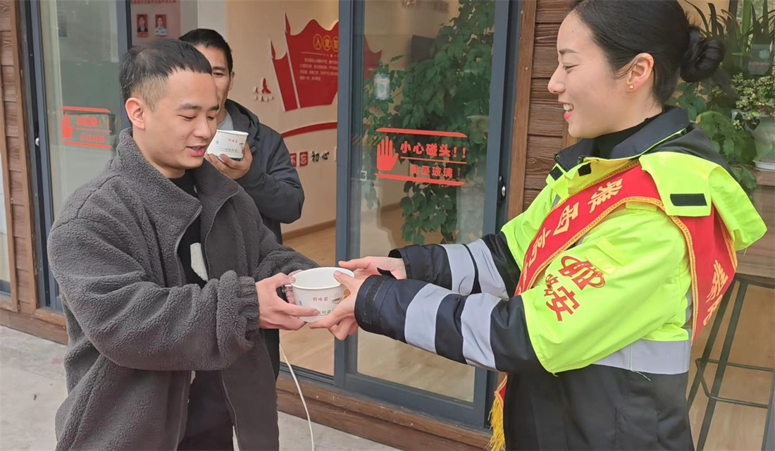荥经服务区暖心之家3.jpg