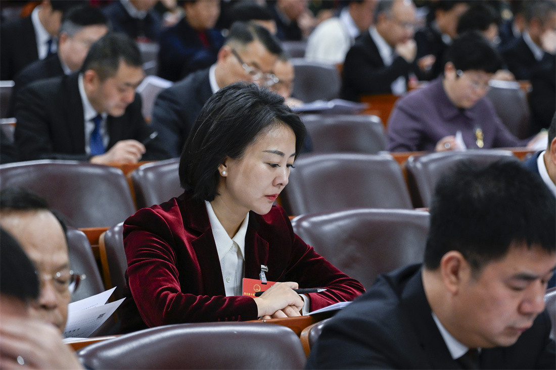 �Ĵ�ʡ�˴�������Ĵ�ʡ�˴���Ὠ��ίԱ��ίԱ��ѩٻ(ͼƬ���ܷ����ṩ).jpg