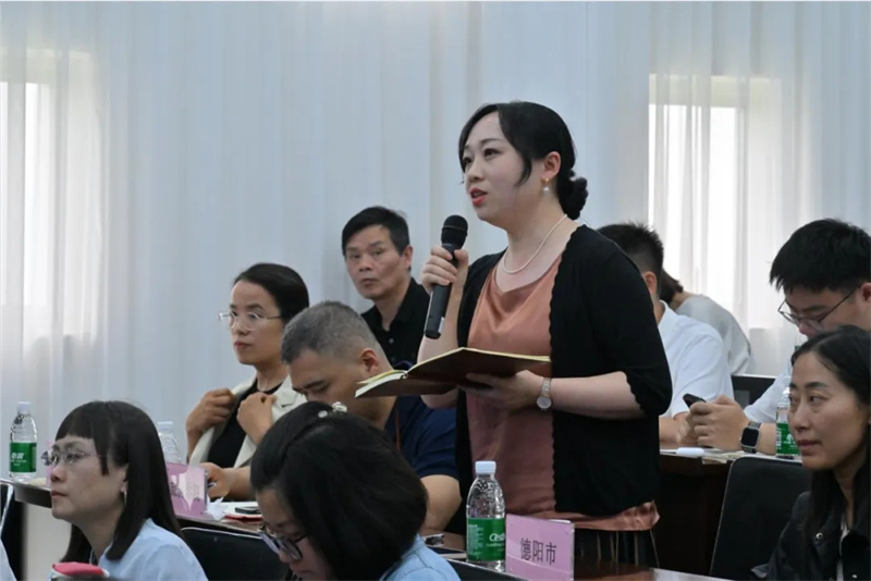 2024年“四川非遗大讲堂”正式开讲7.webp.jpg 2024年“四川非遗大讲堂”正式开讲7.webp.jpg