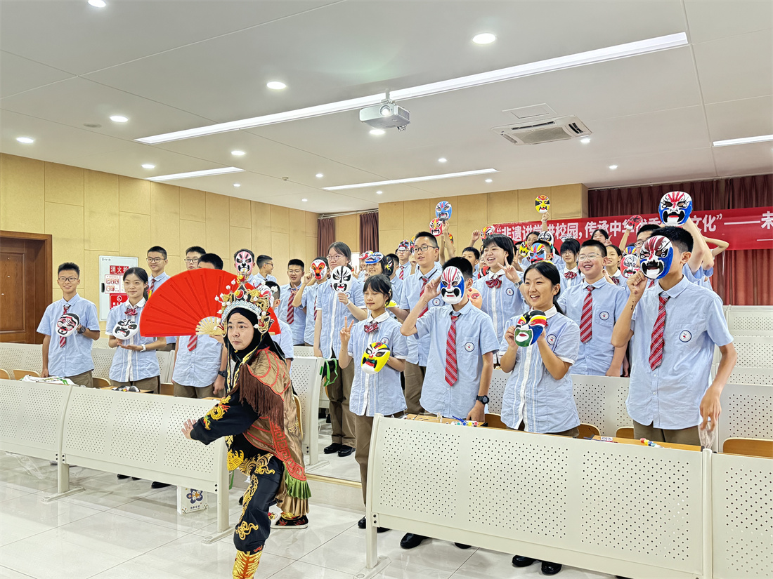活动现场2.jpg 活动现场2.jpg