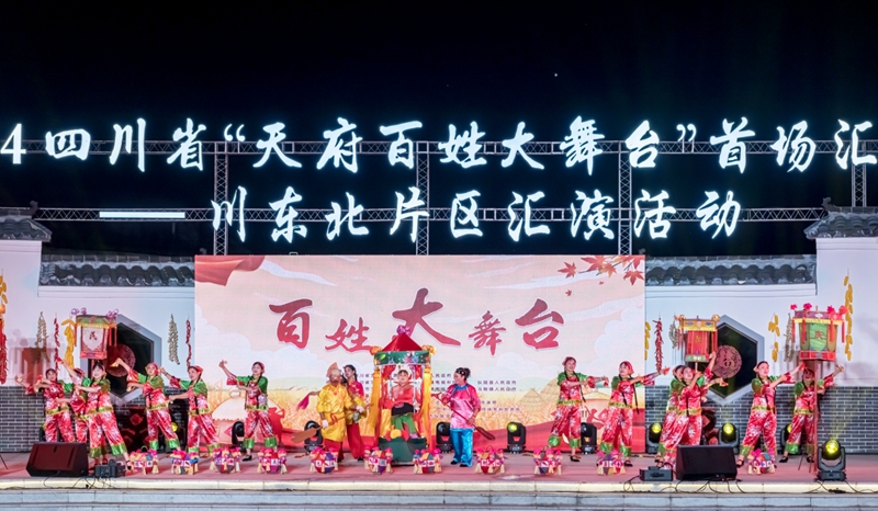 活动现场_副本.jpg 活动现场_副本.jpg