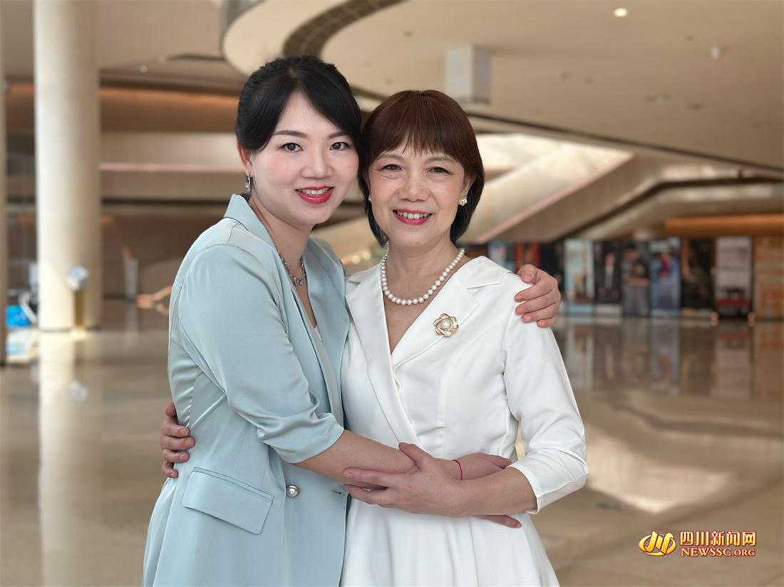 ���ǽ������������ںϵ���������������.jpg