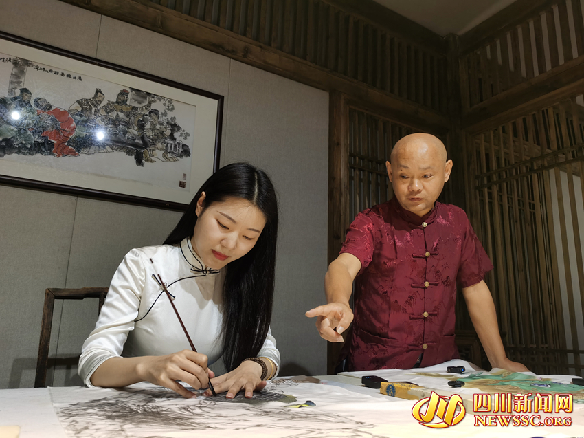 ����ƽָ���߳���������Ʒ������Ϊ�߳�����Ϊ����ƽ��.jpg