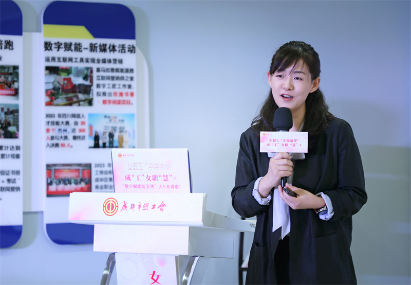 活动现场.jpg 活动现场.jpg
