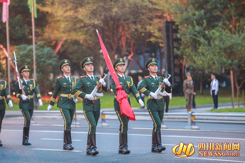 �ɶ��츮�㳡���й�����������ʽ.jpg