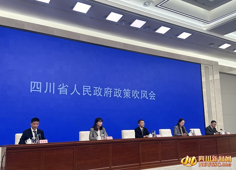 发布会现场_副本.jpg 发布会现场_副本.jpg