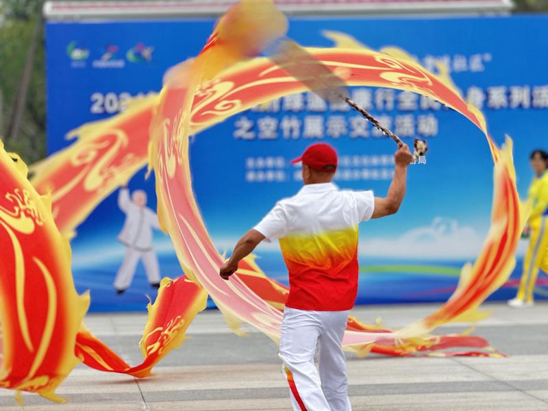 2 2 活动现场_副本.jpg