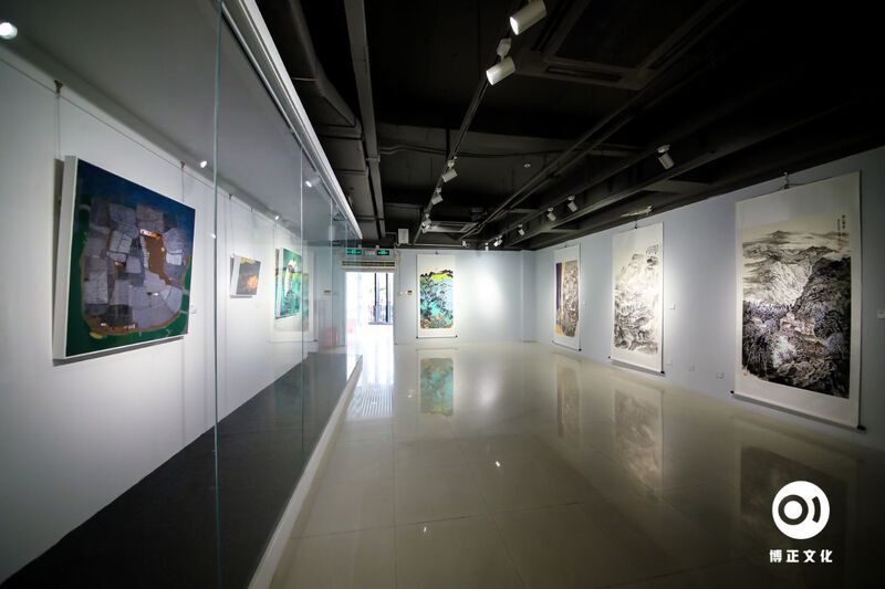 展览现场2.jpg 展览现场2.jpg