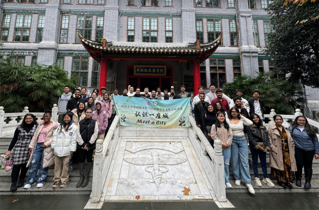 活动现场 (2).jpg 活动现场 (2).jpg
