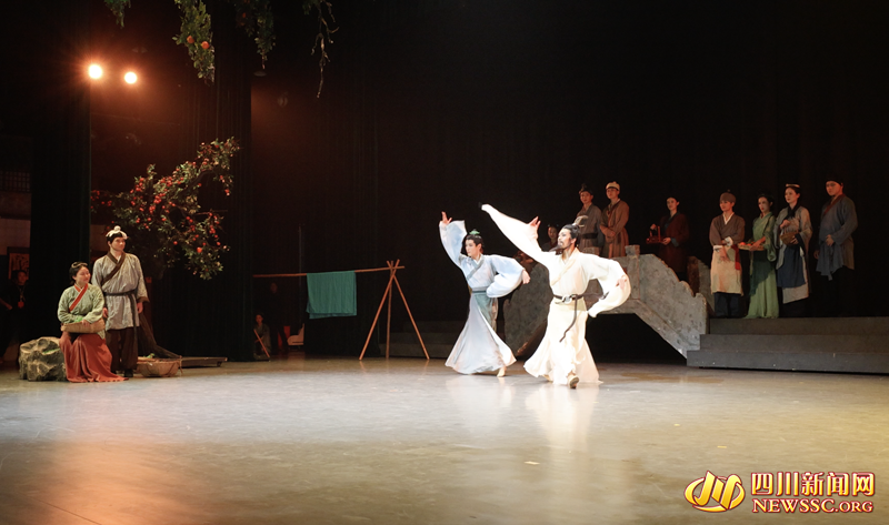 舞剧《屈原》现场展演.png 舞剧《屈原》现场展演.png