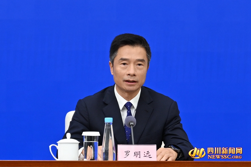 南充市副市长罗明远.jpg 南充市副市长罗明远.jpg