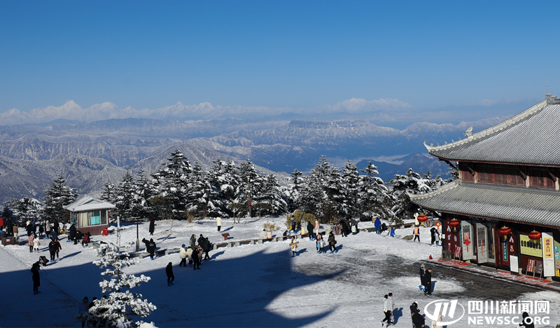 峨眉山金顶雪景1.png