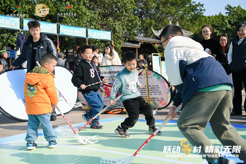 活动现场 (2).jpg 活动现场 (2).jpg