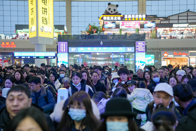 春运首日,成都东站人流如织(成都车站供图).png 春运首日,成都东站人流如织(成都车站供图).png