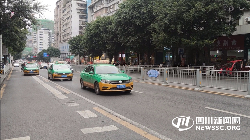 达州出租车.jpg 达州出租车.jpg