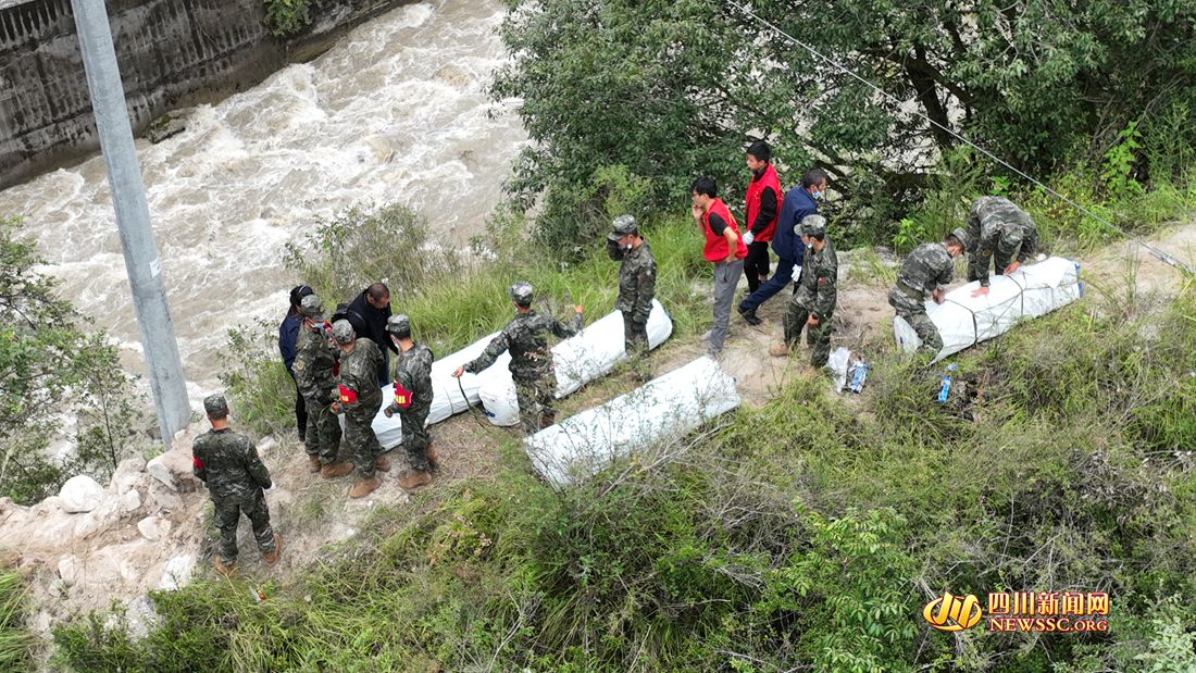 �侯սʿ�򹲺ʹ��������� (3)_����.jpg