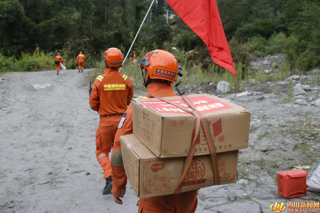 9��10������ڣ�����ɭ������֧��սʿΪĥ�������ƺ�������ȥ�±� (6).jpg