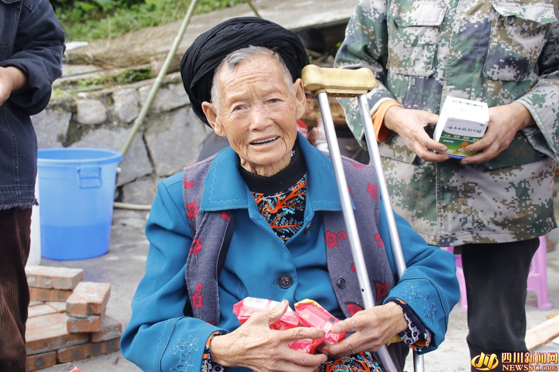 9��10������ڣ�ĥ�������ƺ������յ��˸���ɭ������֧��սʿ�������±� (3).jpg