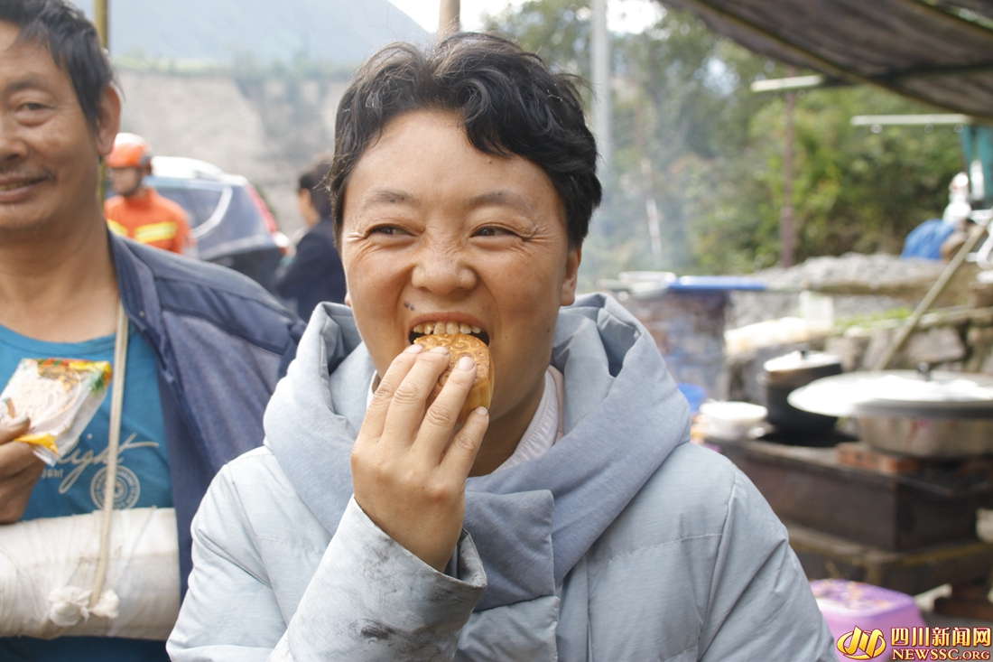 9��10������ڣ�ĥ�������ƺ������յ��˸���ɭ������֧��սʿ�������±� (10).jpg