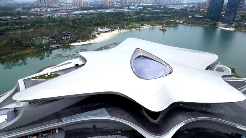 成都科幻馆外部展示(郫都融媒供图)_副本.jpg