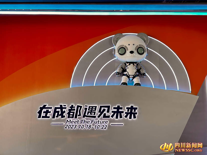 成都科幻馆内部展示_副本.jpg