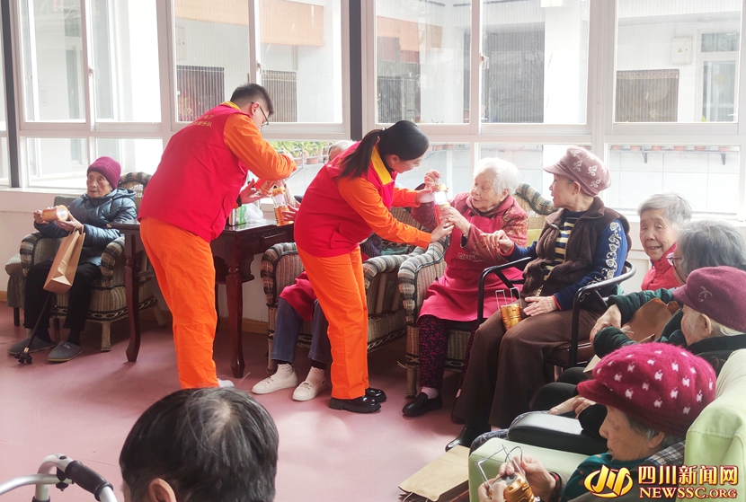 ���������Ź�����Ա����ӿ����������깫Ԣ���ˣ��������㣩_����.jpg