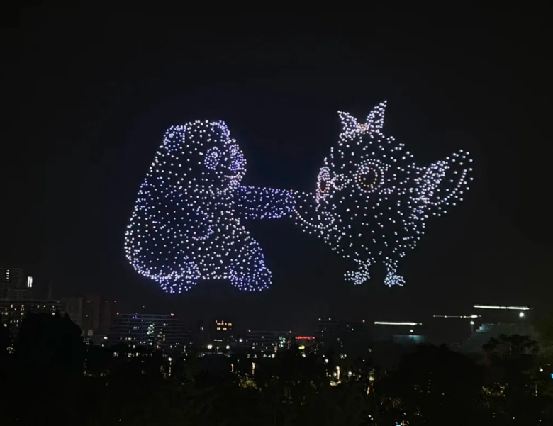 2024架无人机闪耀成都世园会夜空 (1).png