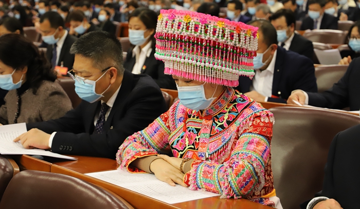 【镜观两会】四川省第十三届人大五次会议开幕 “川网新闻”带您“云”看会场