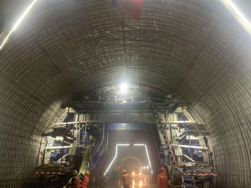 G664稻城县香格里拉至各卡段改建工程项目复工现场_副本.png