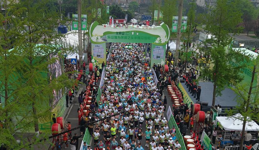 5000名跑者奔赴古郡犍为 邂逅茉莉之乡春日盛景